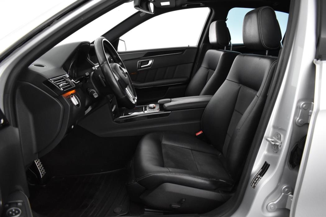 MERCEDES-BENZ E 2012