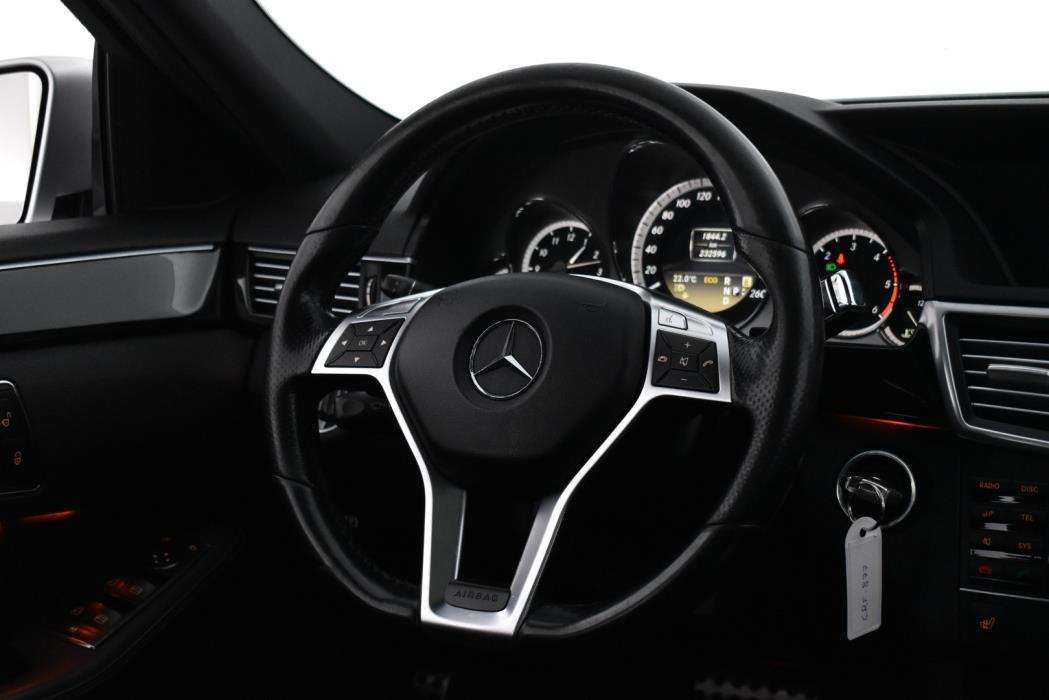 MERCEDES-BENZ E 2012