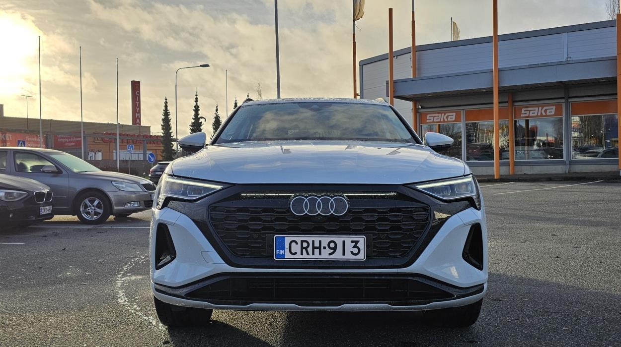 AUDI Q8 e-tron 2024