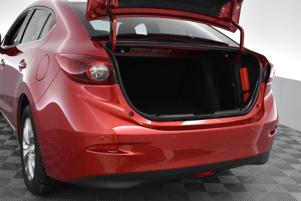 MAZDA 3 2015