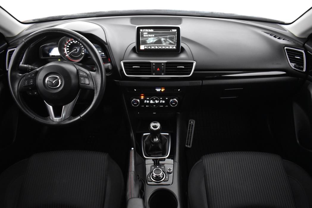 MAZDA 3 2015