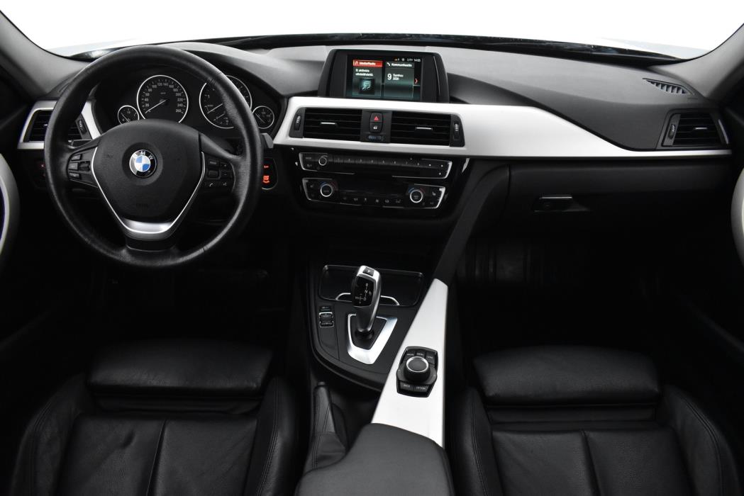 BMW 318 2018