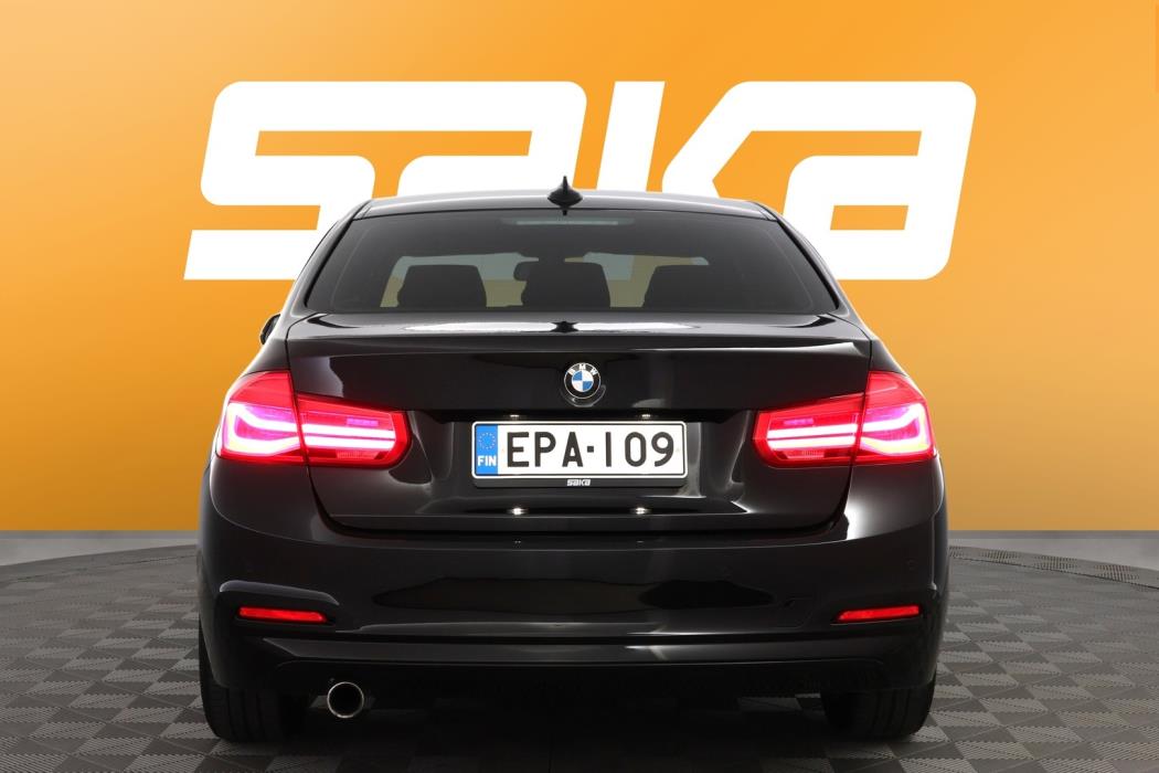 BMW 318 2018