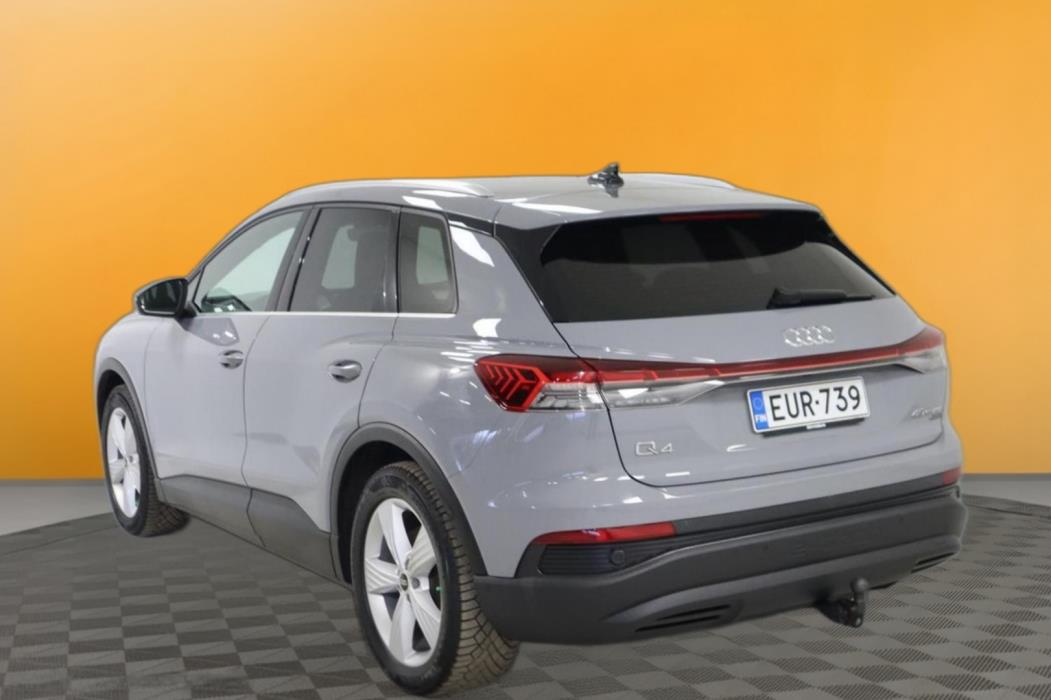 AUDI Q4 e-tron 2023