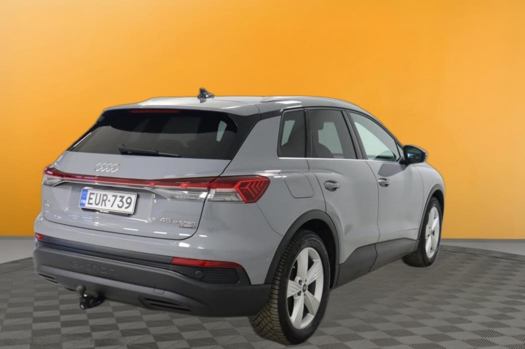 AUDI Q4 e-tron 2023