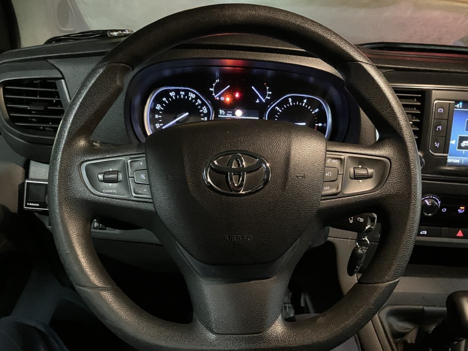 TOYOTA Proace 2018