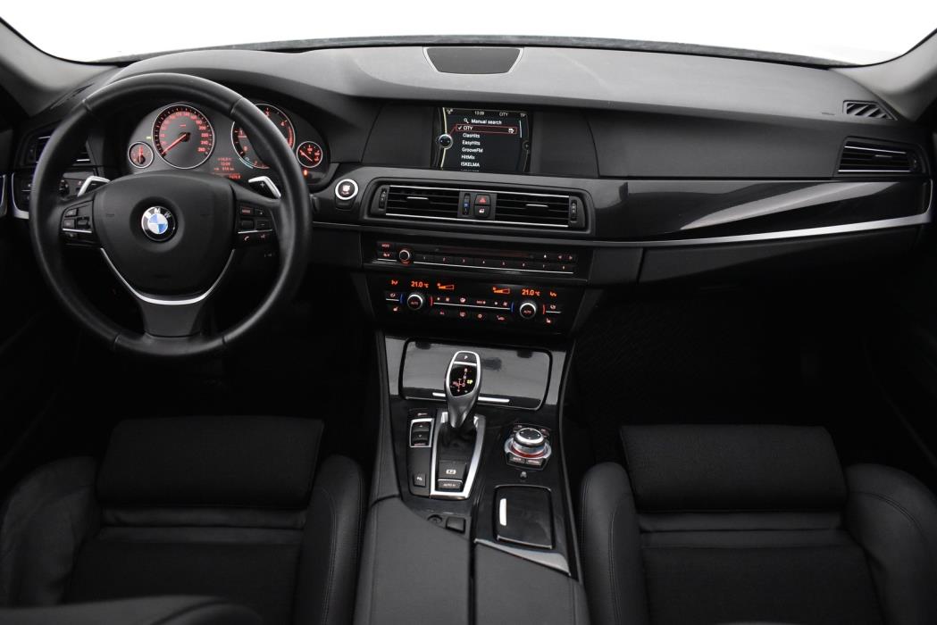 BMW 520 2010