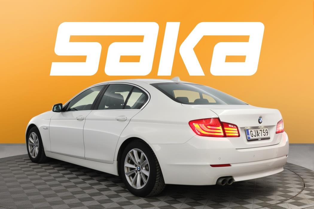 BMW 520 2010
