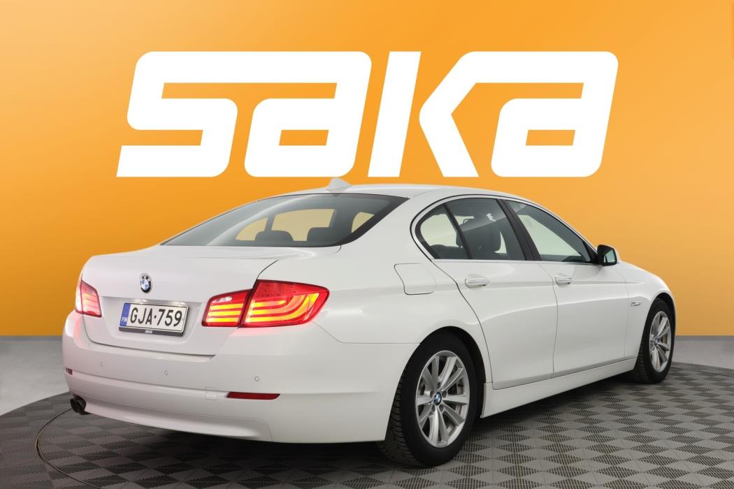 BMW 520 2010