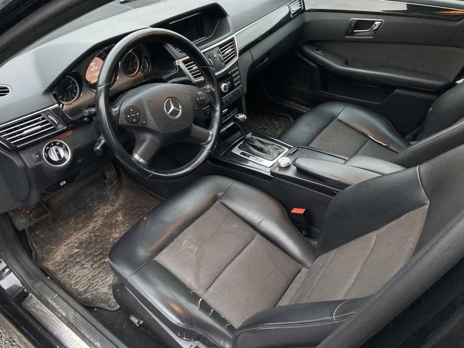 MERCEDES-BENZ E 2011