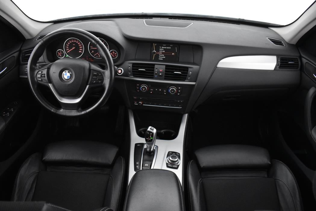 BMW X3 2011