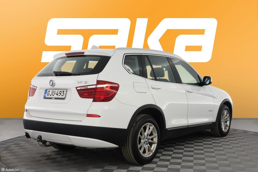 BMW X3 2011