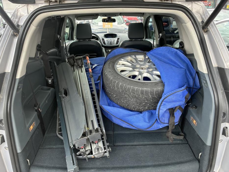 FORD Grand C-Max 2012