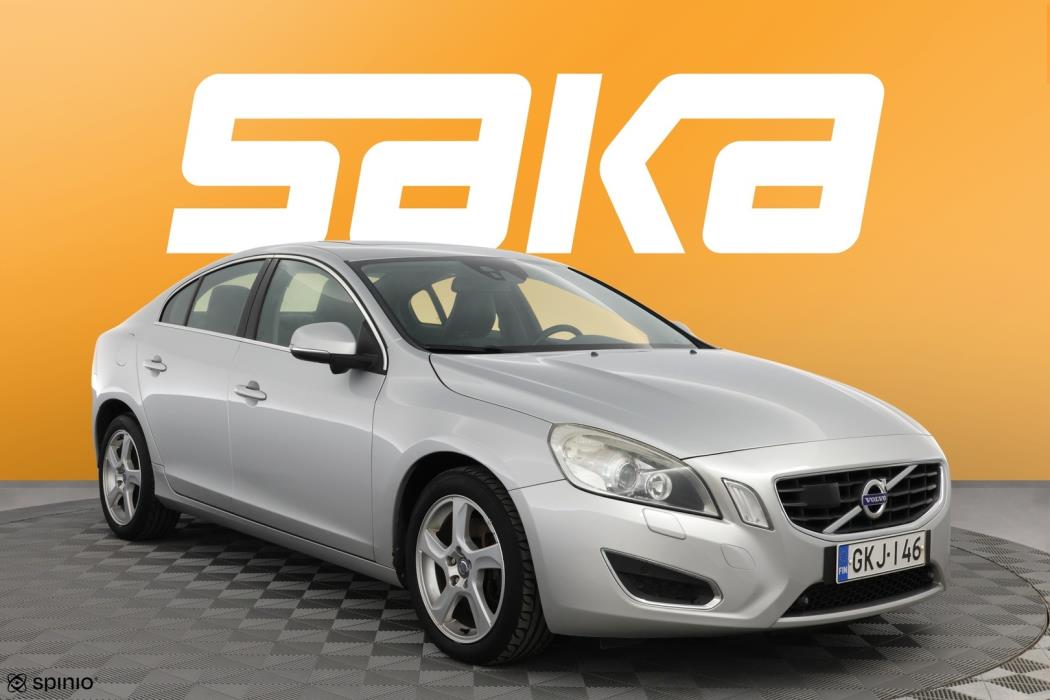 VOLVO S60 2011