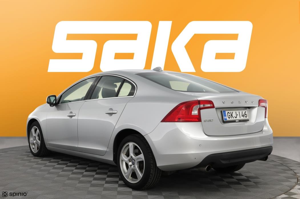 VOLVO S60 2011