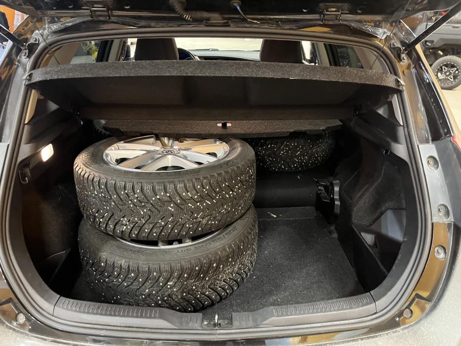 TOYOTA Auris 2019