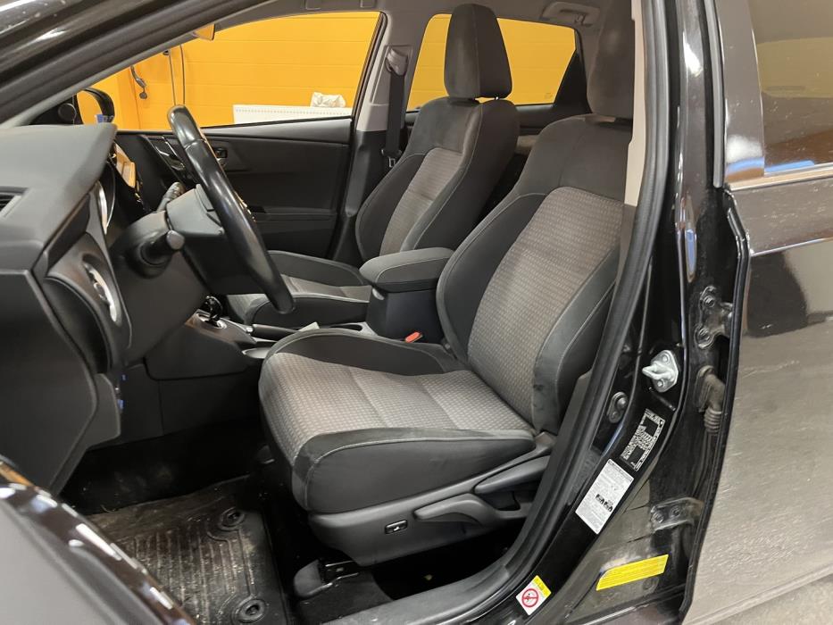 TOYOTA Auris 2019