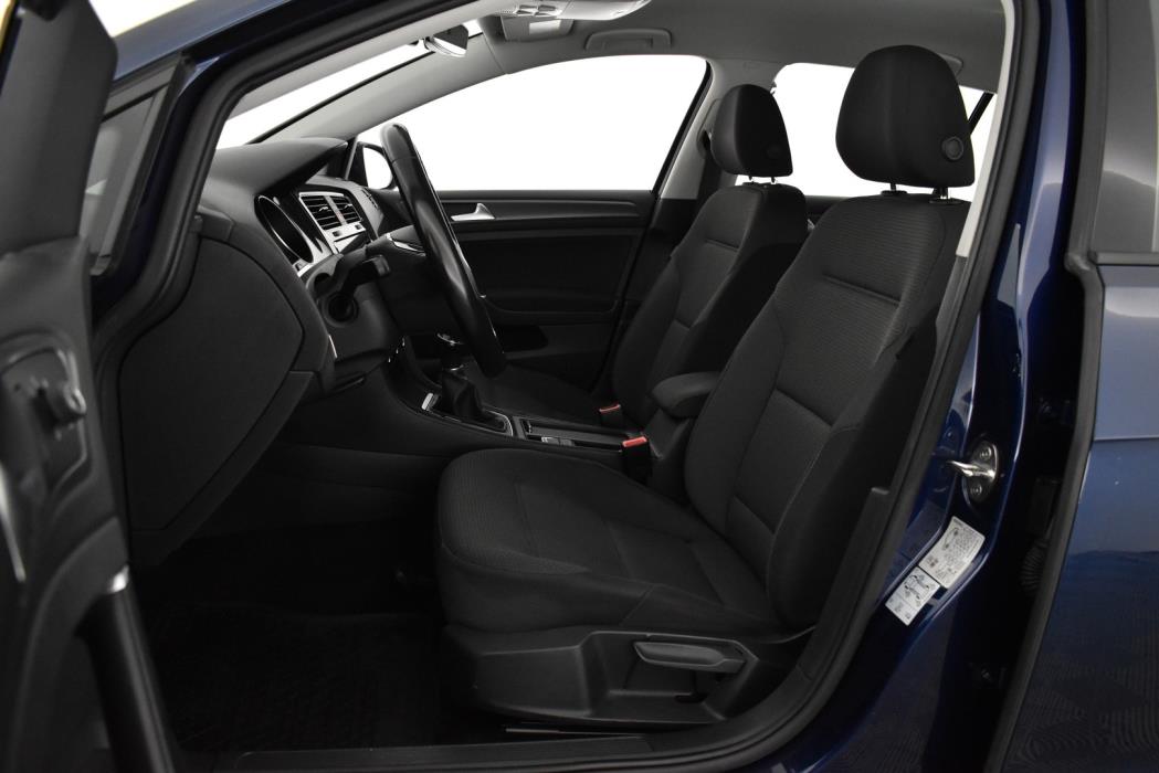 VOLKSWAGEN Golf 2019