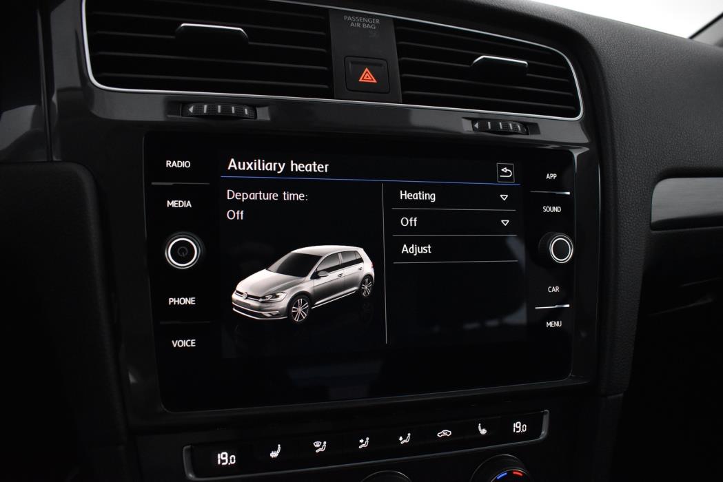 VOLKSWAGEN Golf 2019