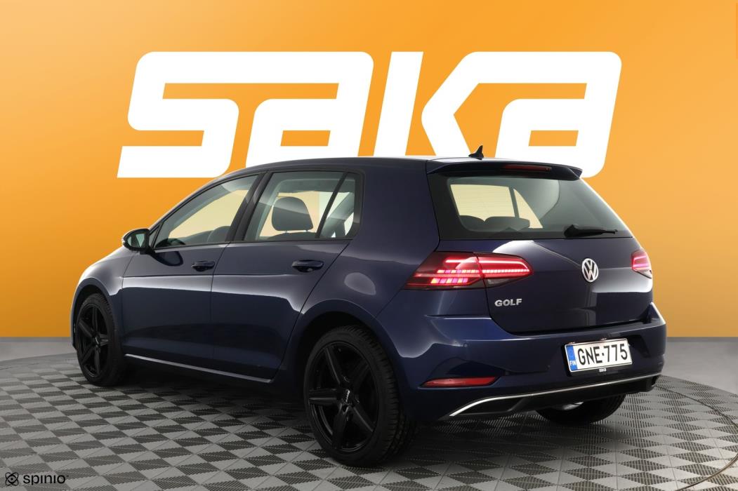 VOLKSWAGEN Golf 2019