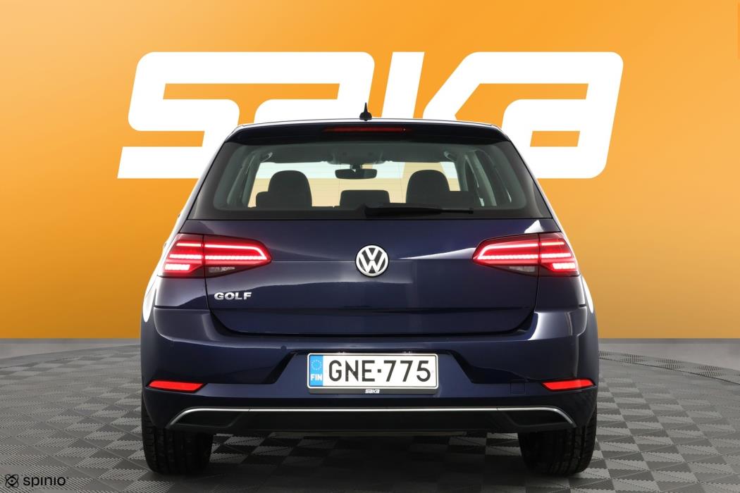 VOLKSWAGEN Golf 2019
