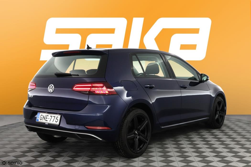 VOLKSWAGEN Golf 2019