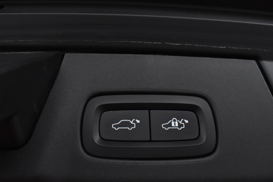 VOLVO V90 Cross Country 2019