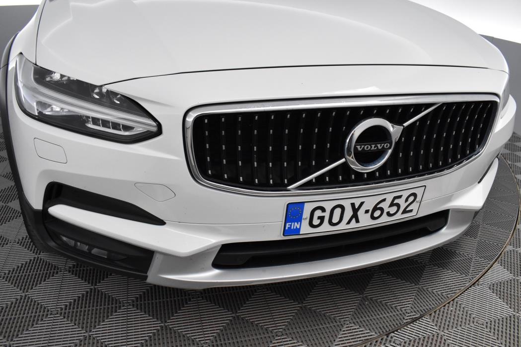 VOLVO V90 Cross Country 2019