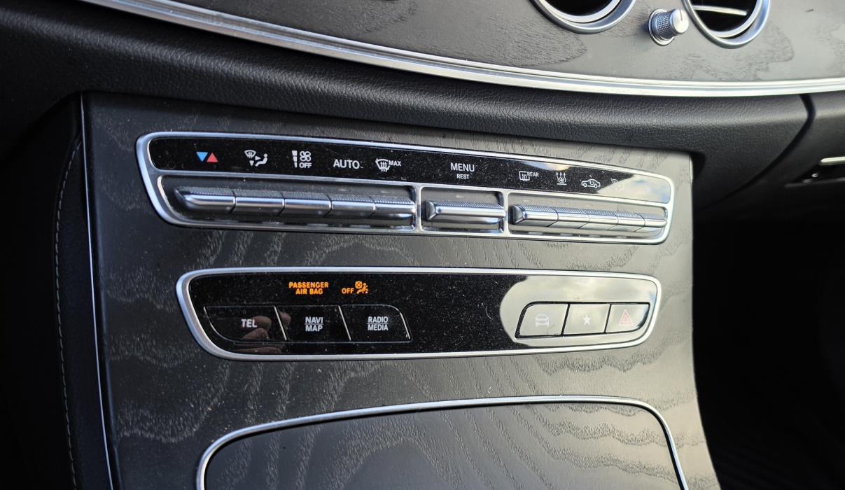 MERCEDES-BENZ E 2023