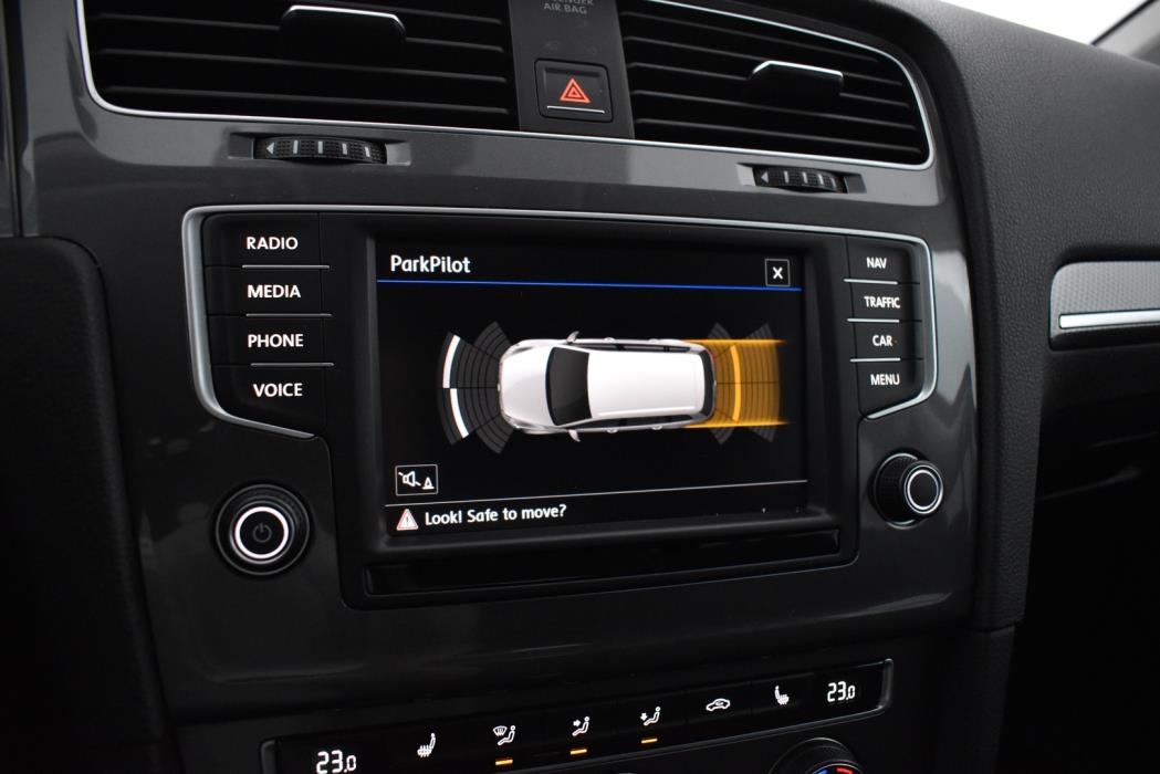 VOLKSWAGEN Golf 2017