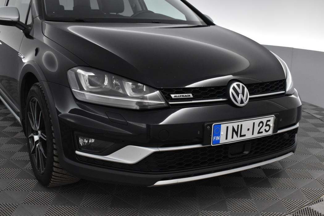 VOLKSWAGEN Golf 2017