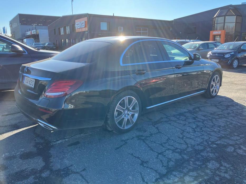 MERCEDES-BENZ E 2018