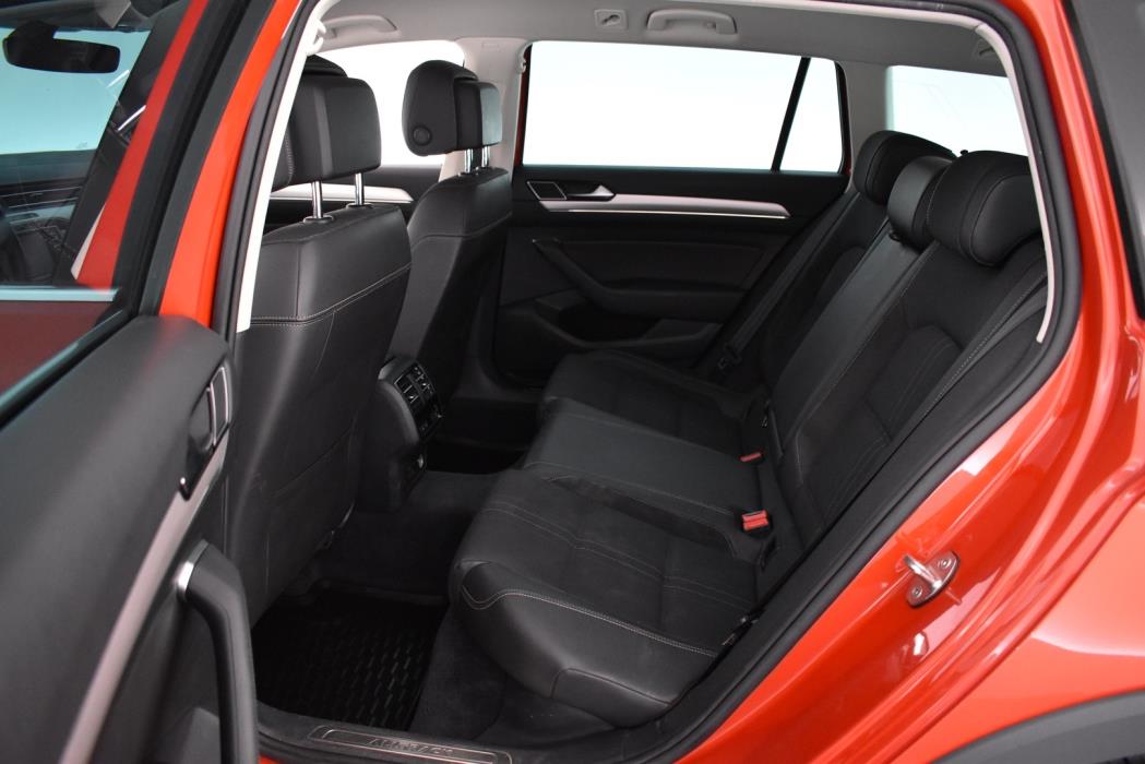 VOLKSWAGEN Passat 2016