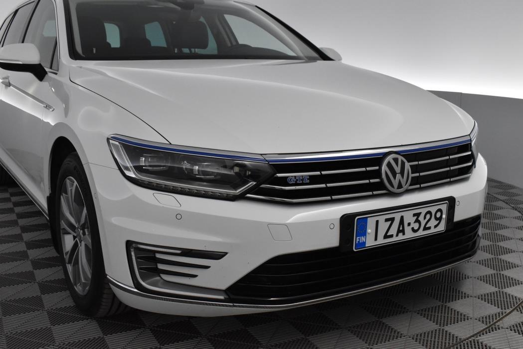 VOLKSWAGEN Passat 2018