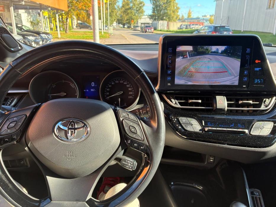 TOYOTA C-HR 2017