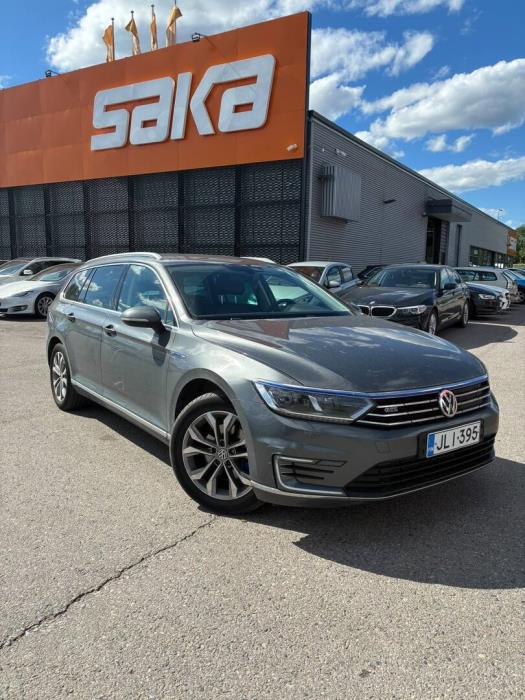 VOLKSWAGEN Passat 2016