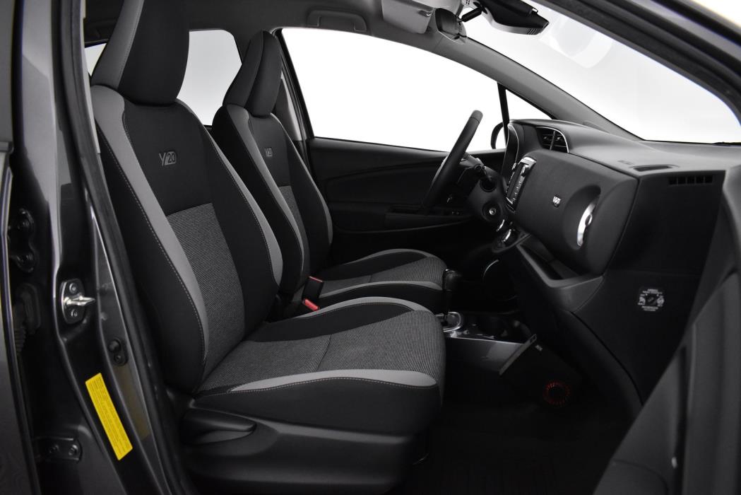 TOYOTA Yaris 2020