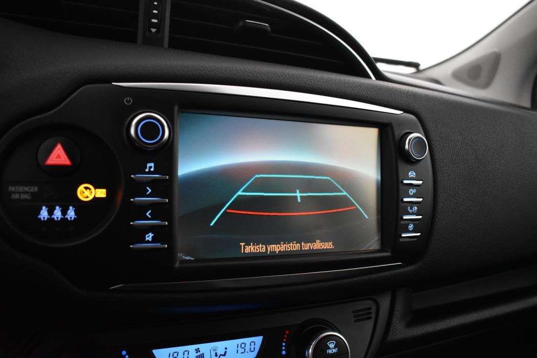 TOYOTA Yaris 2020