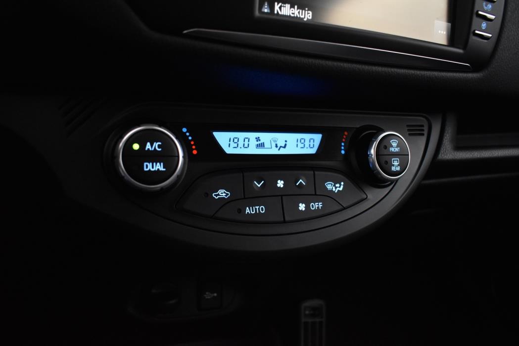 TOYOTA Yaris 2020
