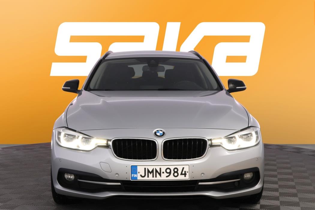 BMW 320 2016