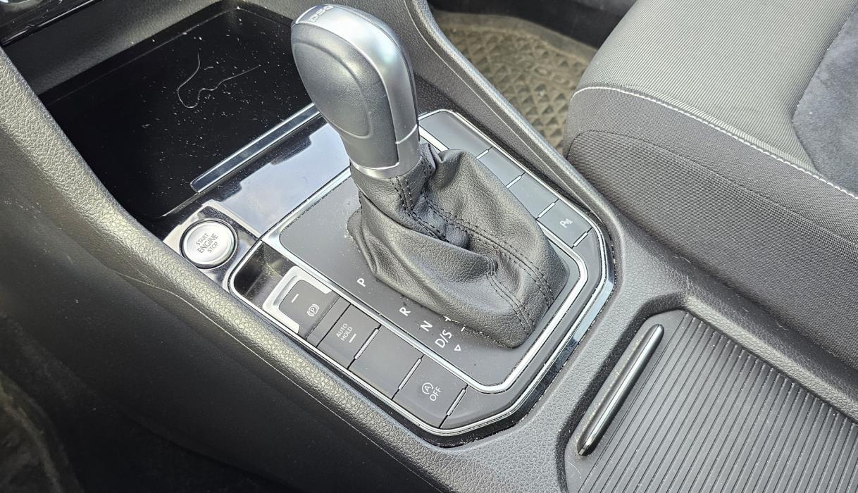 VOLKSWAGEN Golf Sportsvan 2014