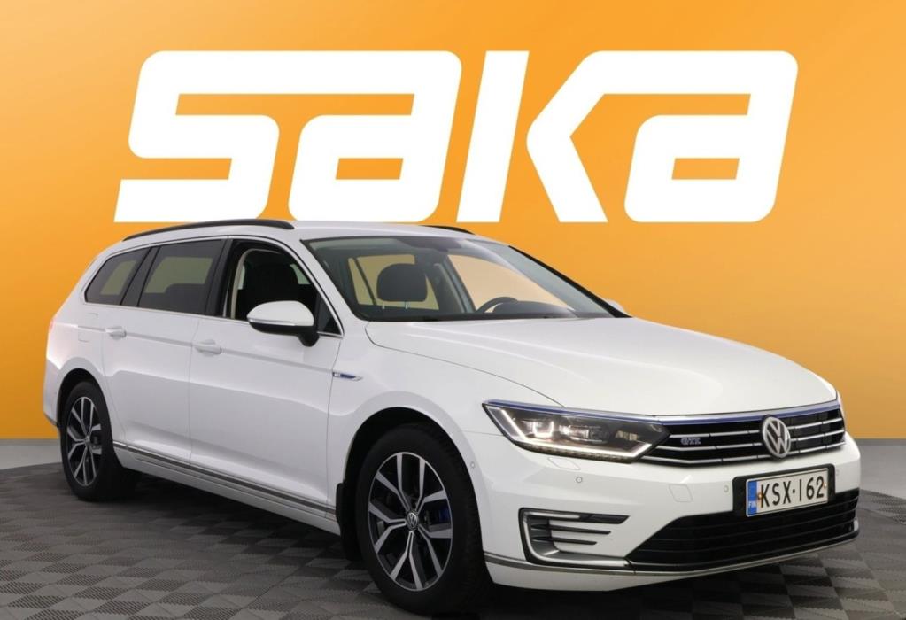 VOLKSWAGEN Passat 2018