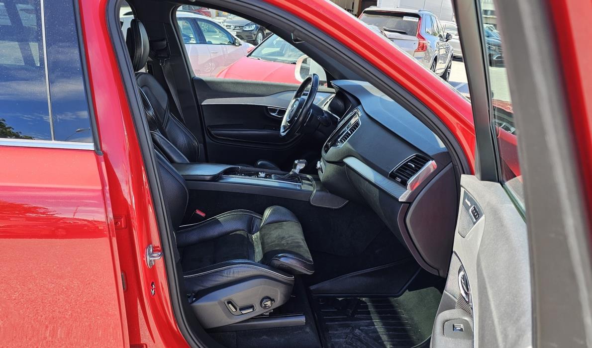 VOLVO XC90 2016