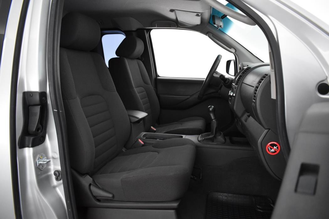 NISSAN Navara 2007