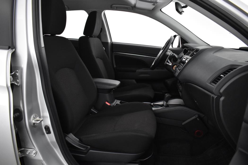 MITSUBISHI ASX 2020