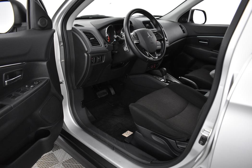 MITSUBISHI ASX 2020