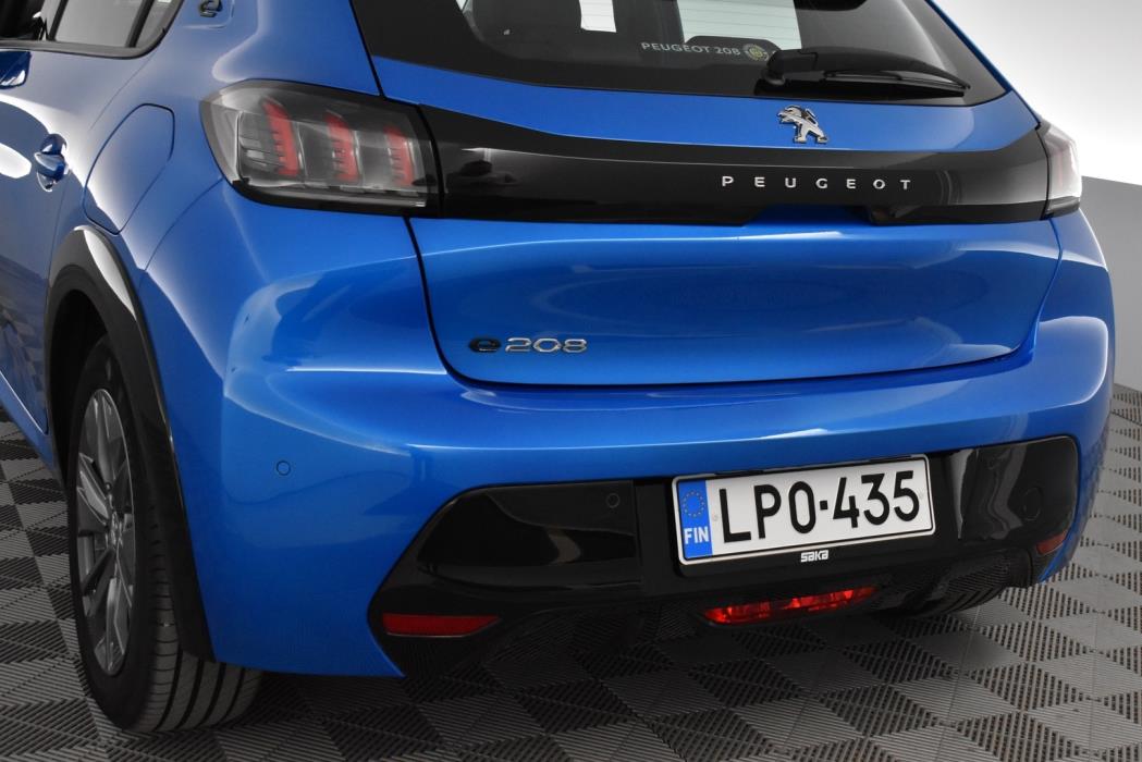 PEUGEOT e-208 2021