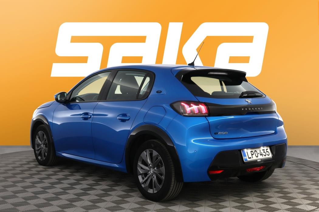 PEUGEOT e-208 2021