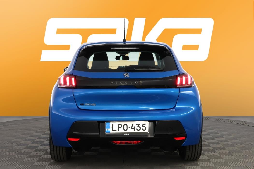 PEUGEOT e-208 2021