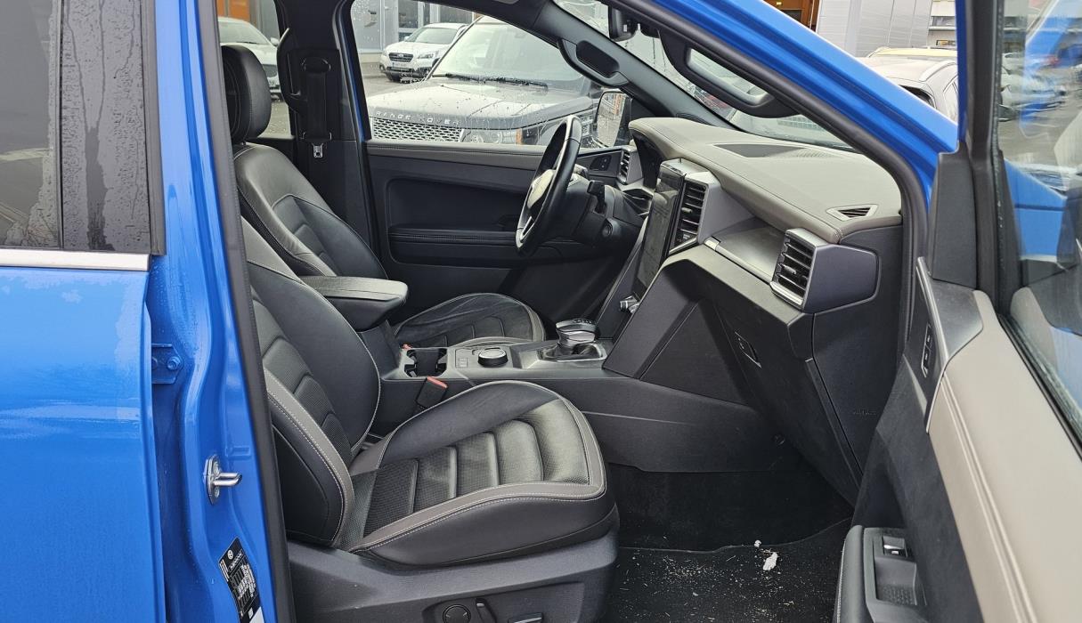 VOLKSWAGEN Amarok 2023